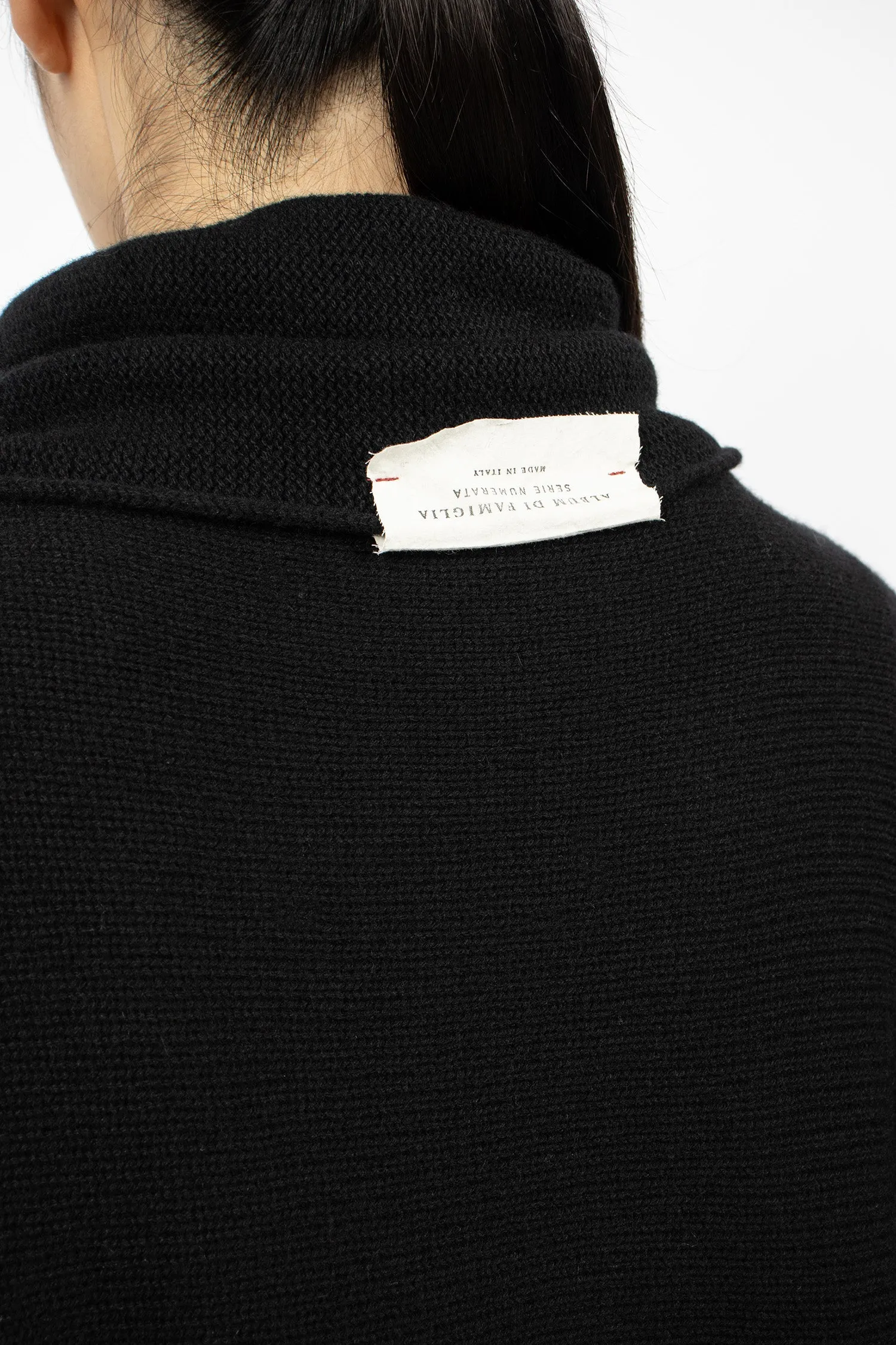 1940 Hand Knit Cashmere Turtleneck Black