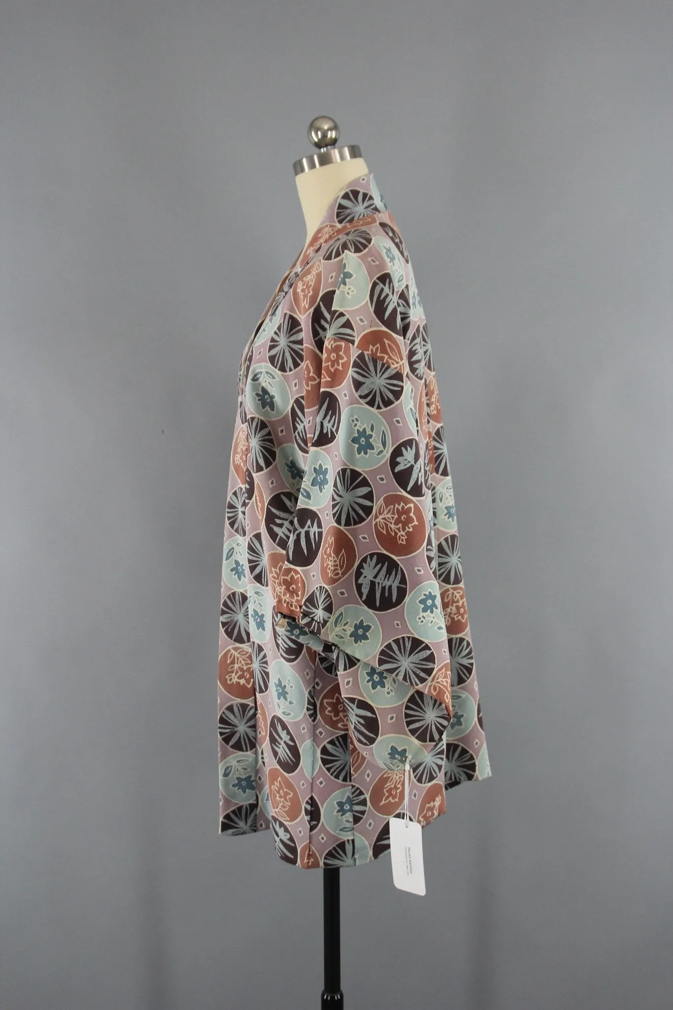 1950s Vintage Silk Haori Kimono Jacket Cardigan in Blue and Taupe Floral Print