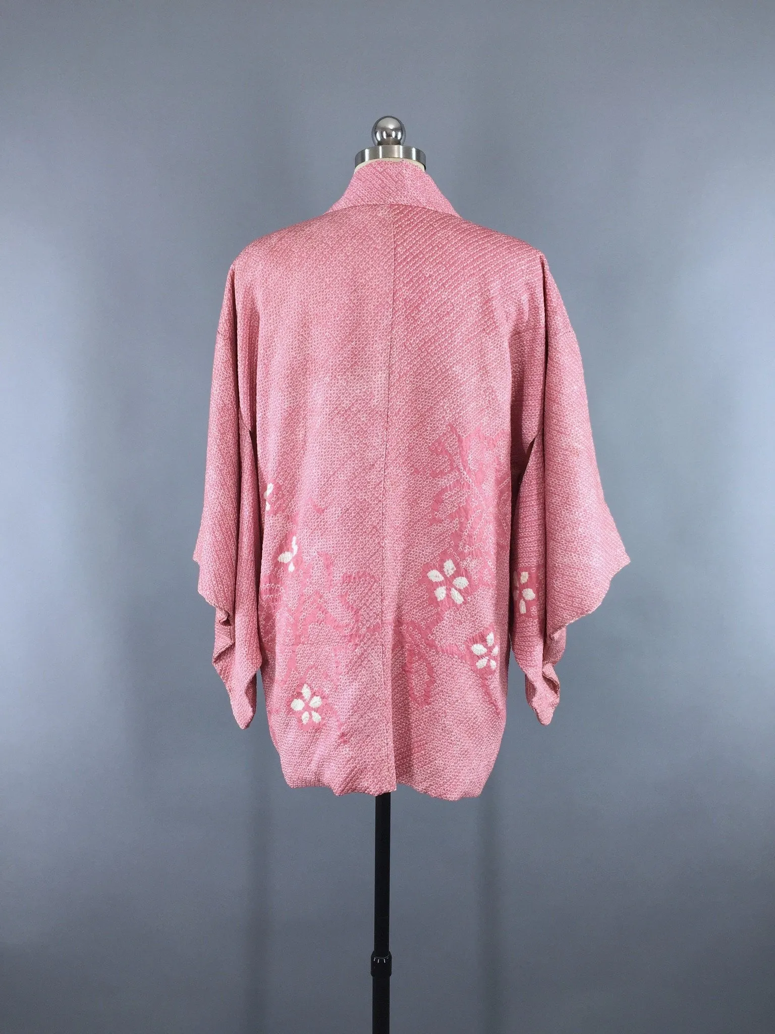 1960s Vintage Silk Haori Kimono Cardigan Jacket in Pink and White Shibori