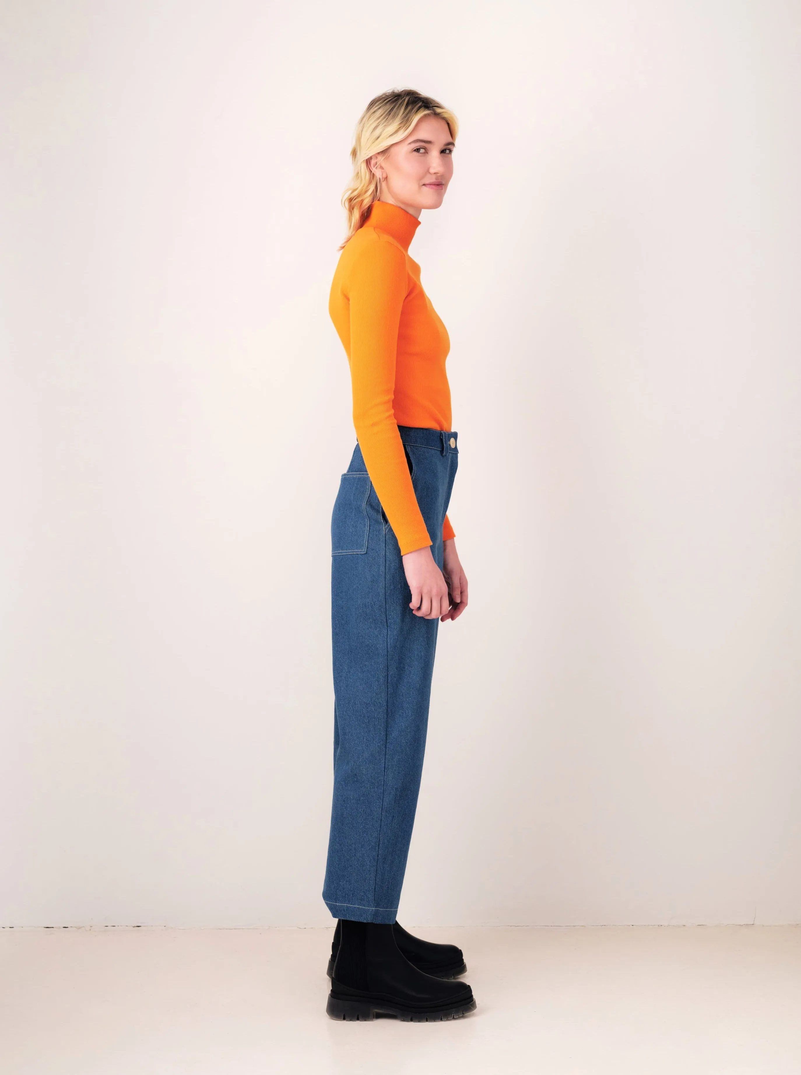 ADAMO clementine mock neck