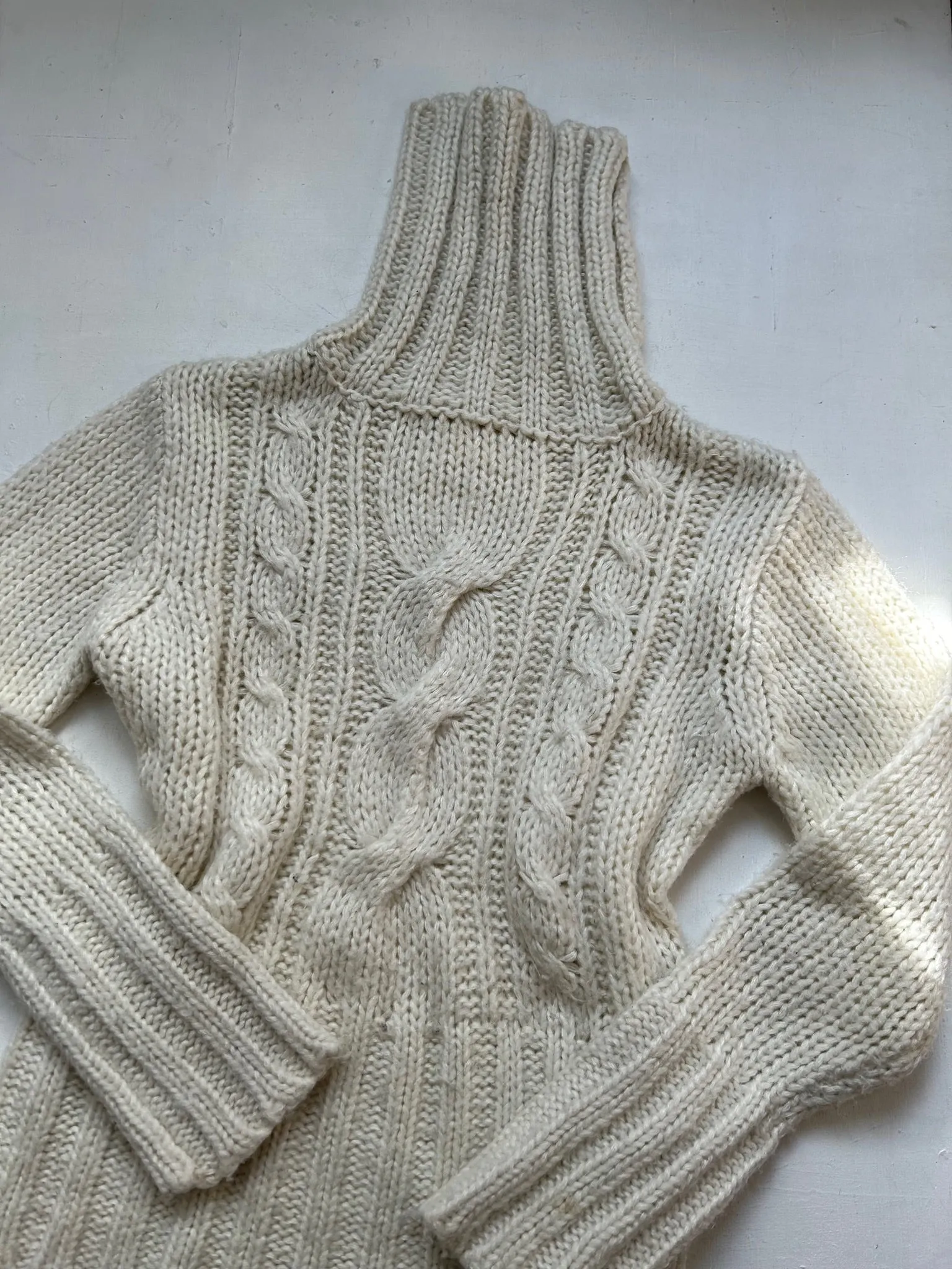 Beige y2k 90s vintage jumper (M/L)