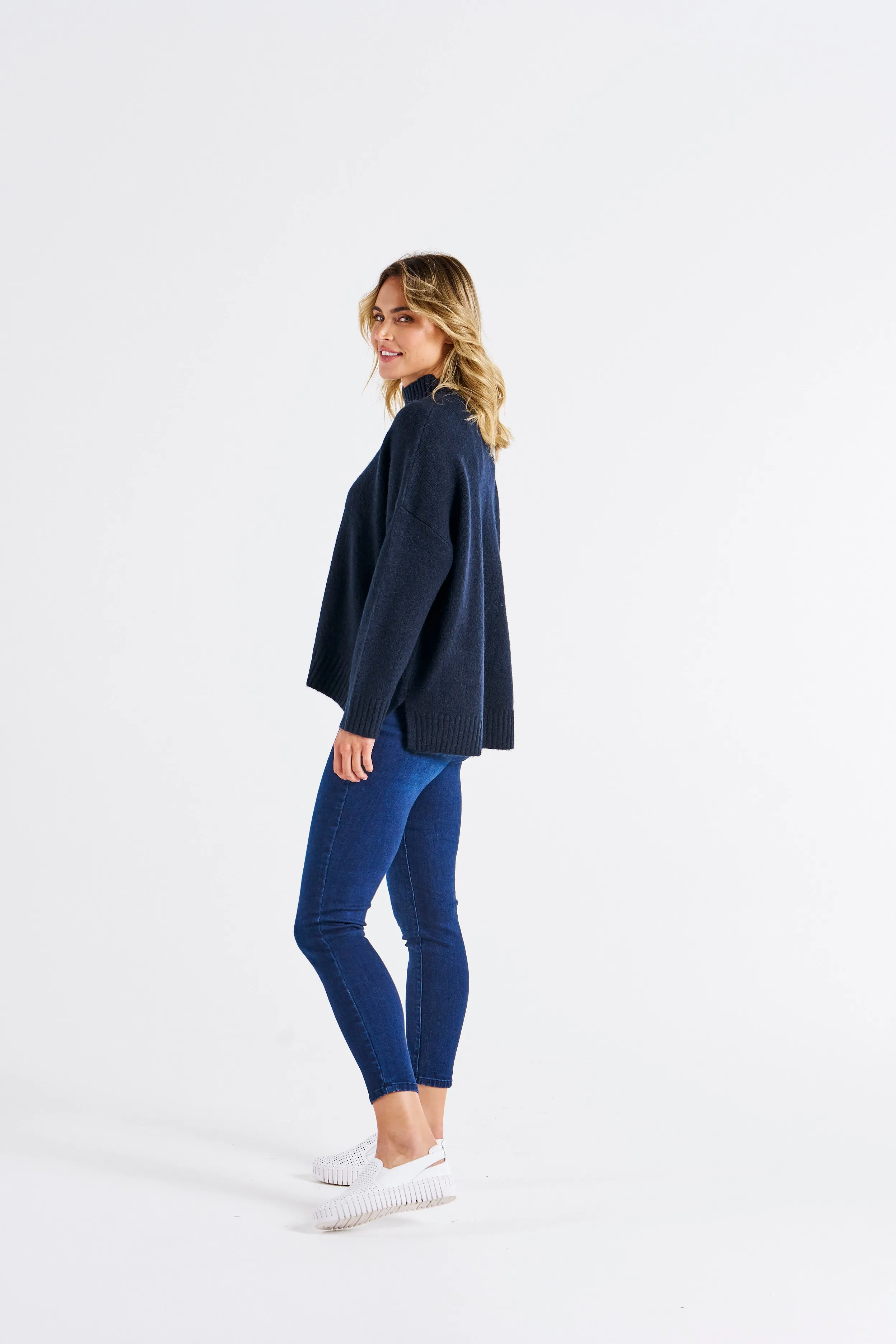 Betty Basics Luna Knit Jumper Navy