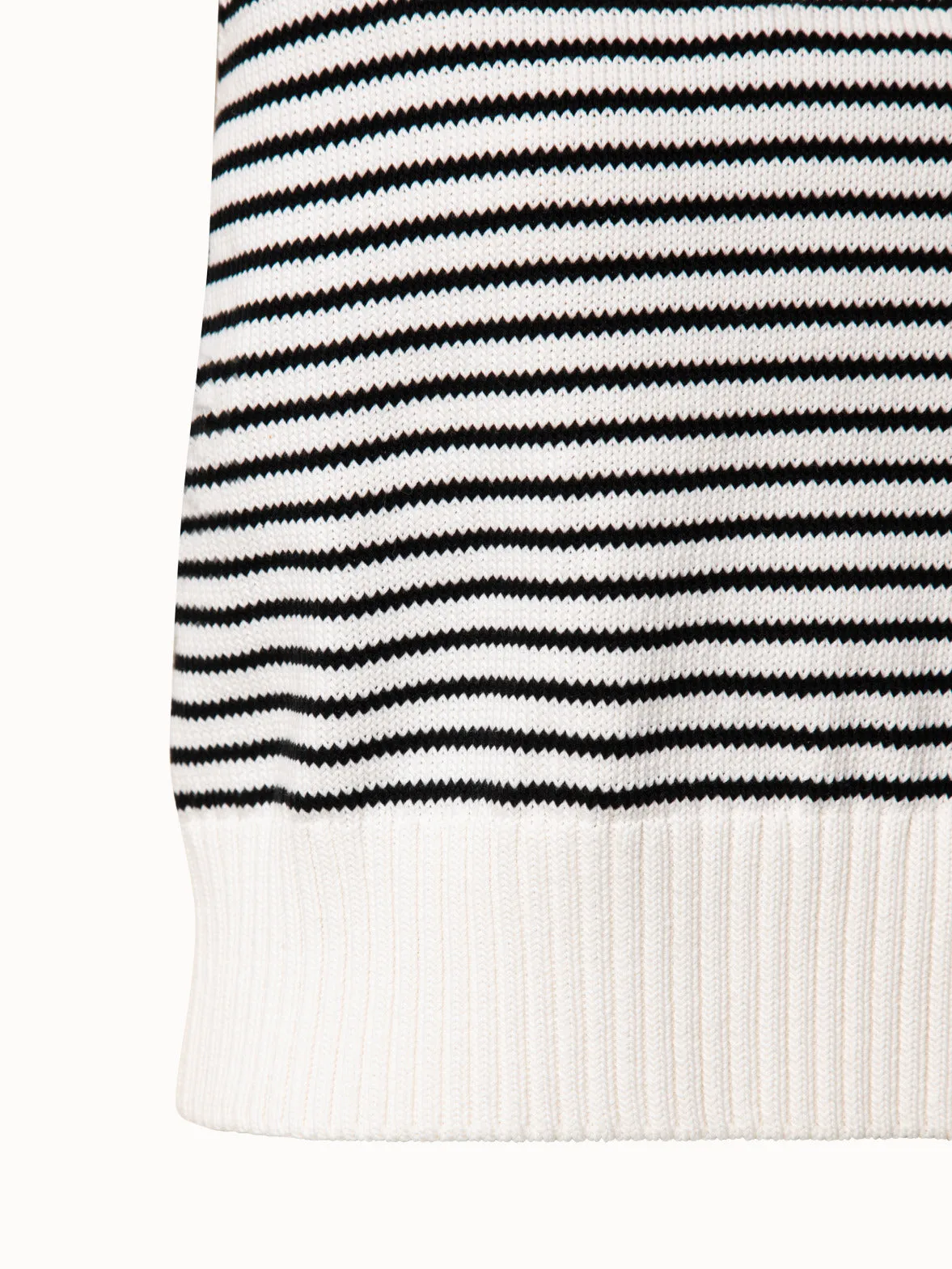 Boxy Sleeveless Knit Pullover