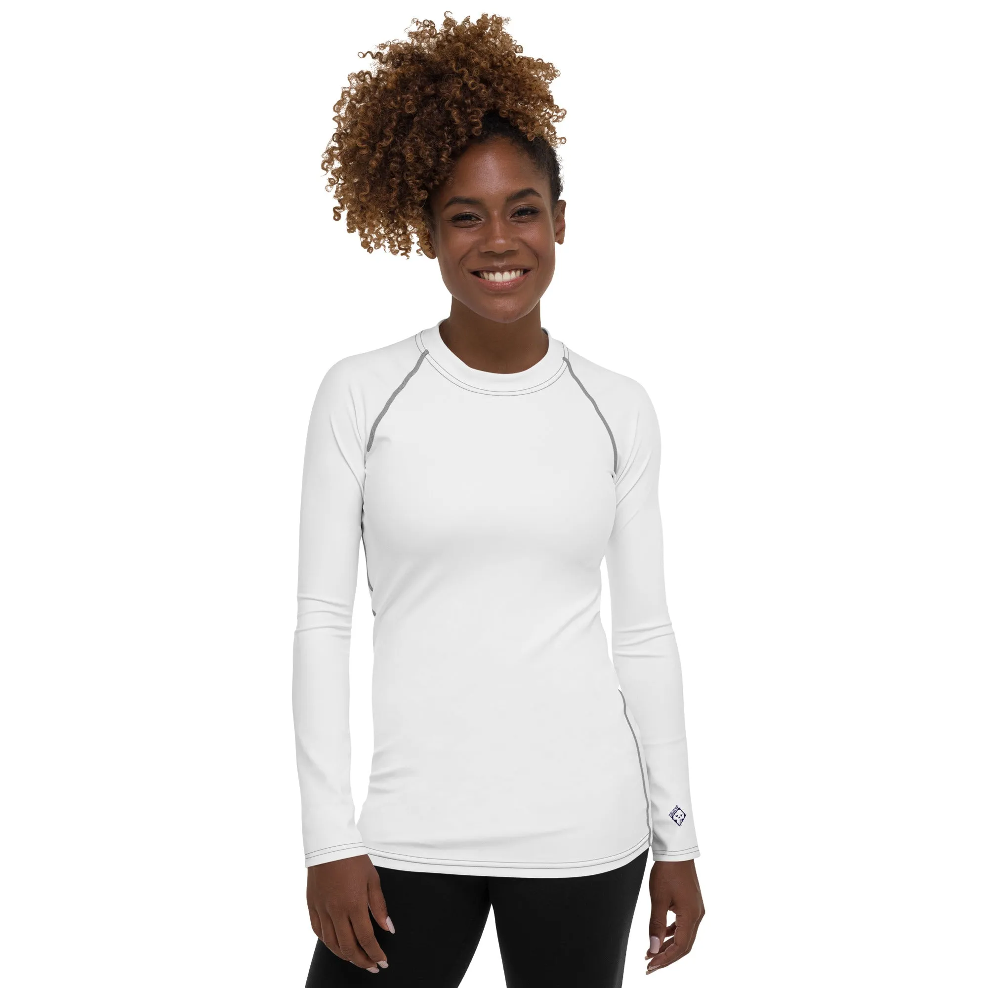 Classic Coverage: Solid Color Rash Guard for Women - Snow