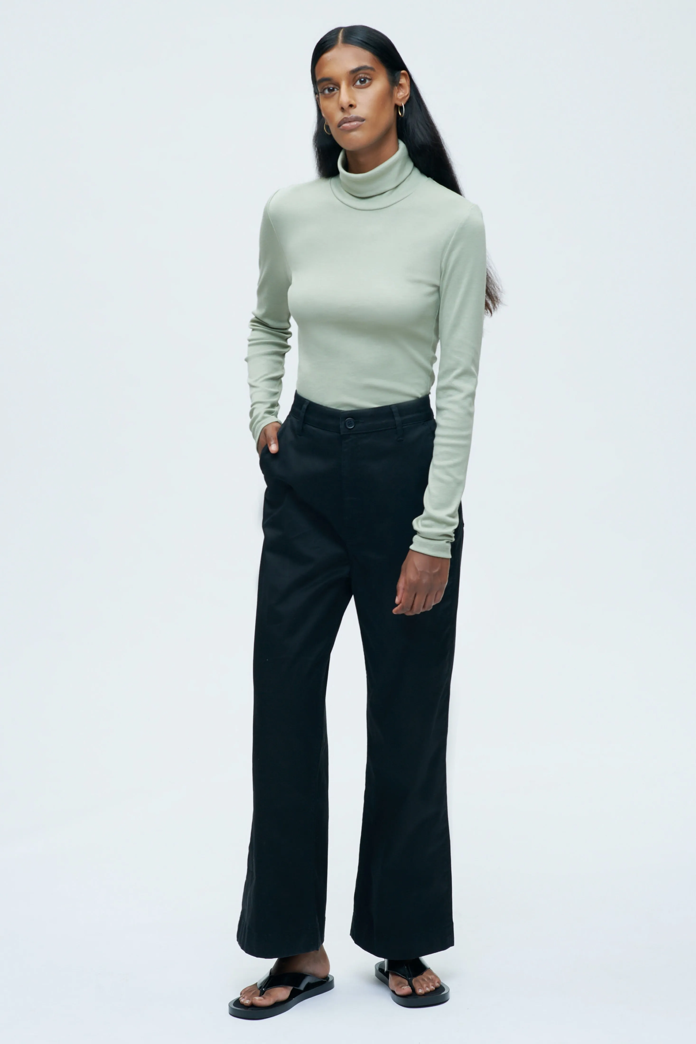 Fitted Turtleneck in Seagrass