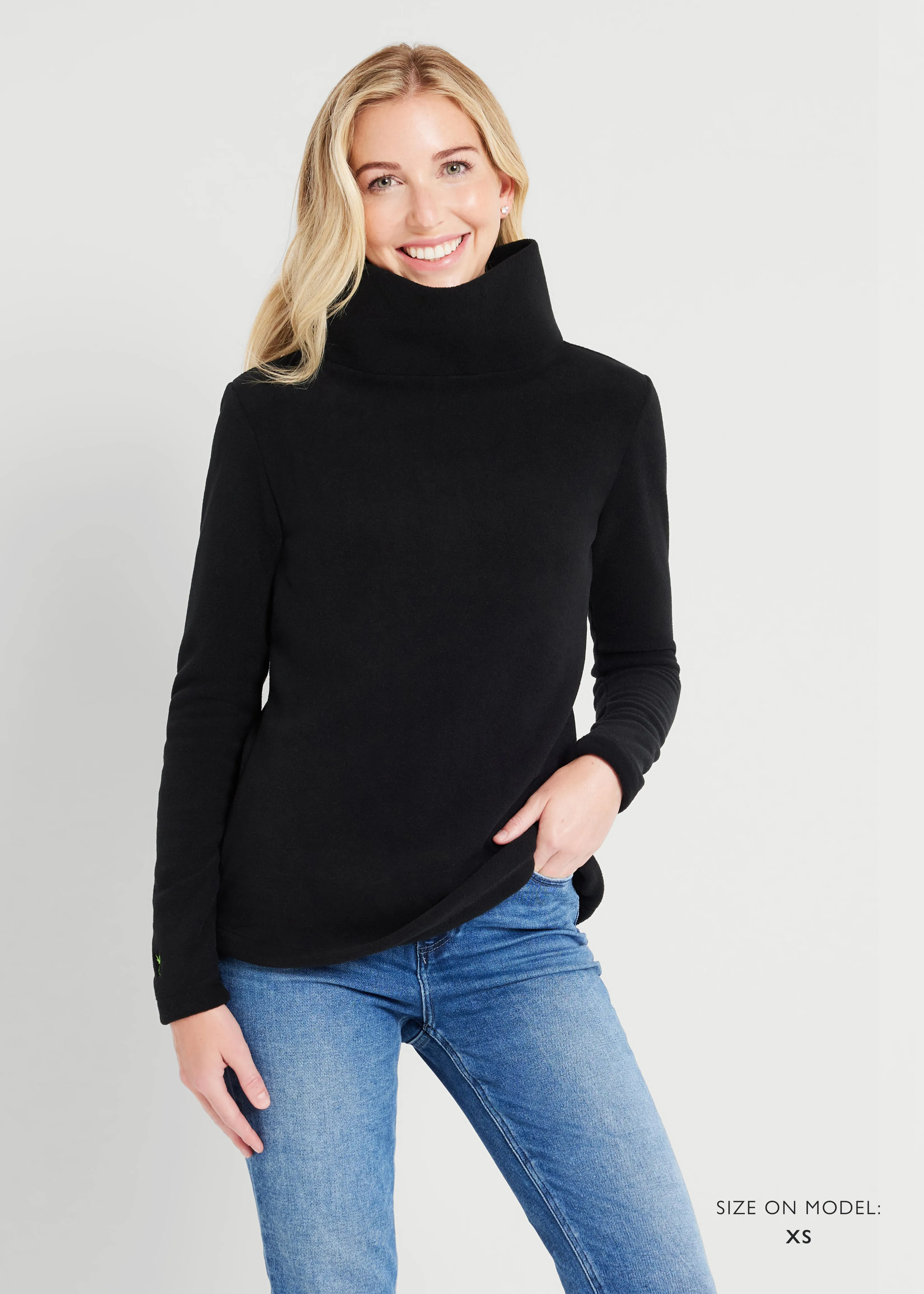 Greenpoint Turtleneck in Vello Fleece (Black)