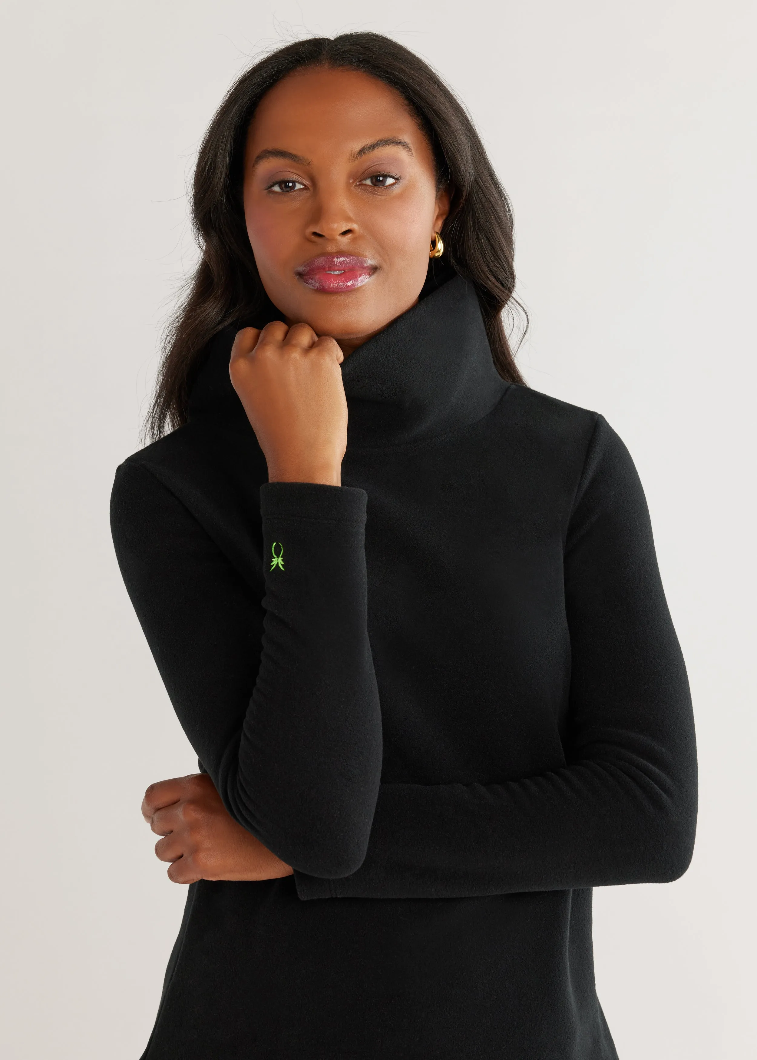 Greenpoint Turtleneck in Vello Fleece (Black)