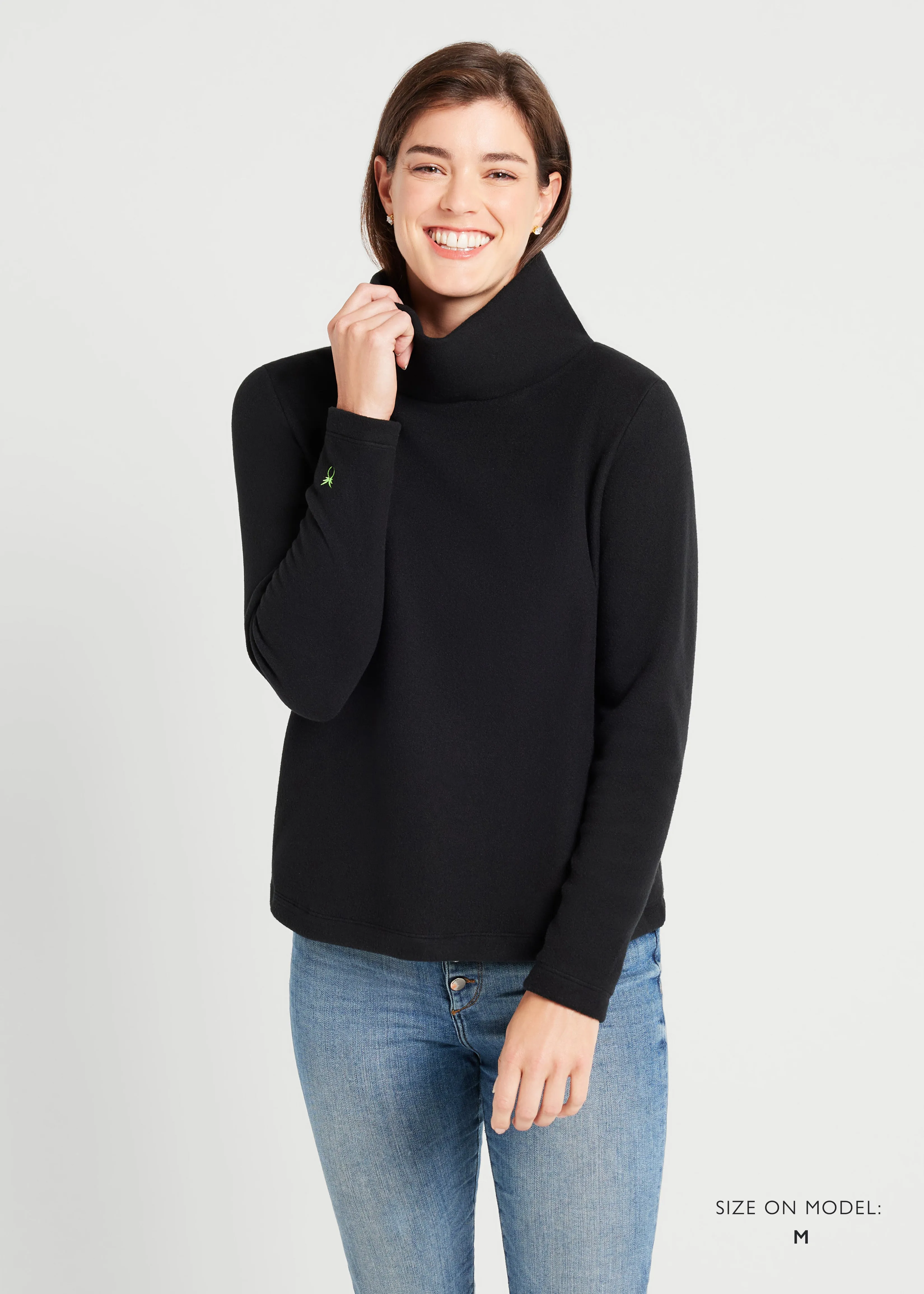 Greenpoint Turtleneck in Vello Fleece (Black)