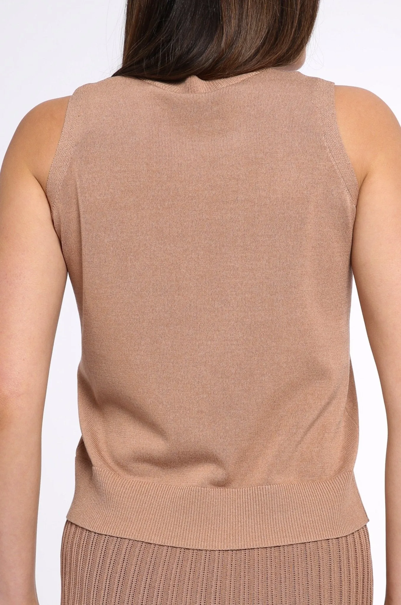 LIA SLEEVELESS CREW IN HIGH TWIST COTTON