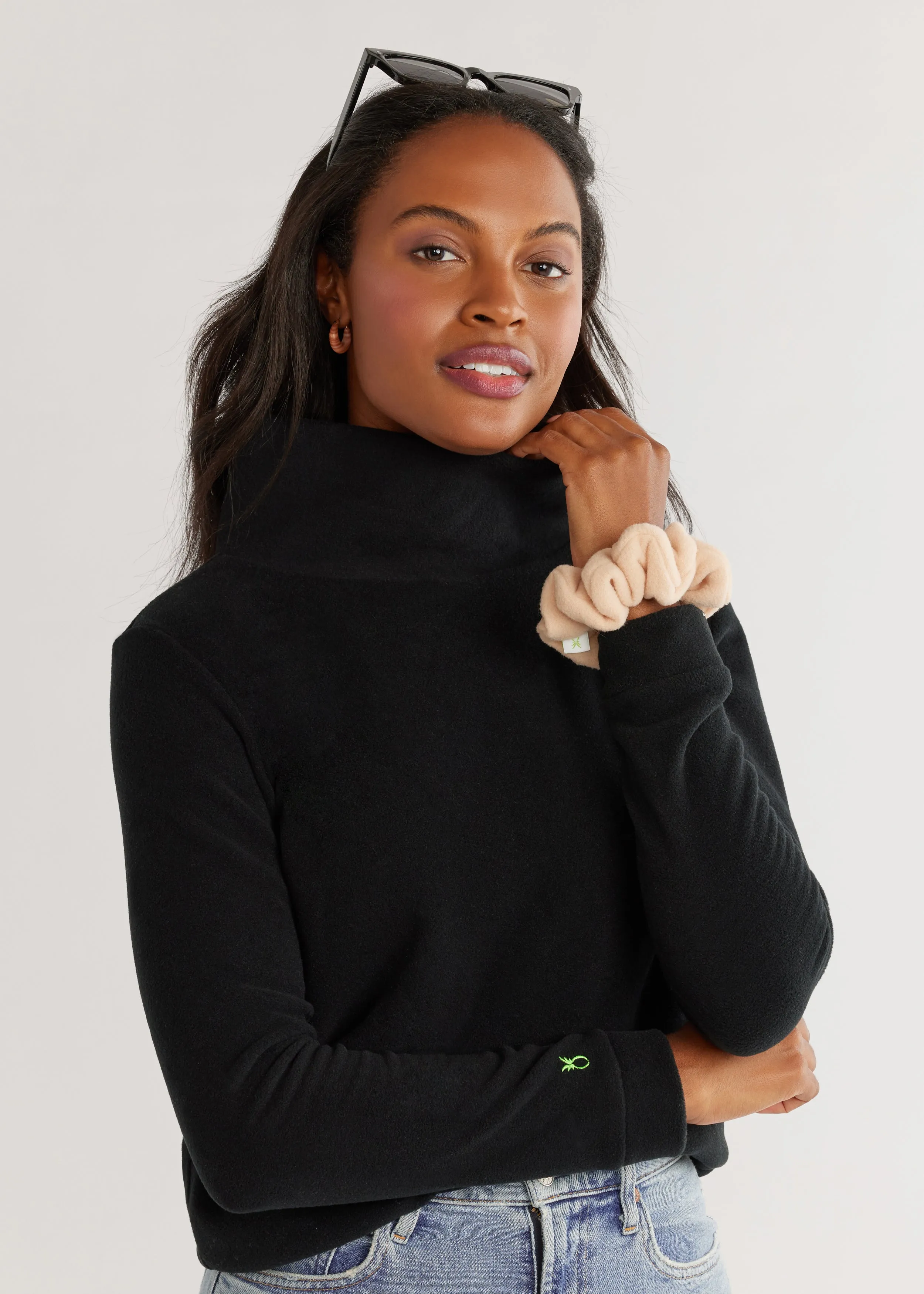 Park Slope Turtleneck in Vello Fleece (Black)