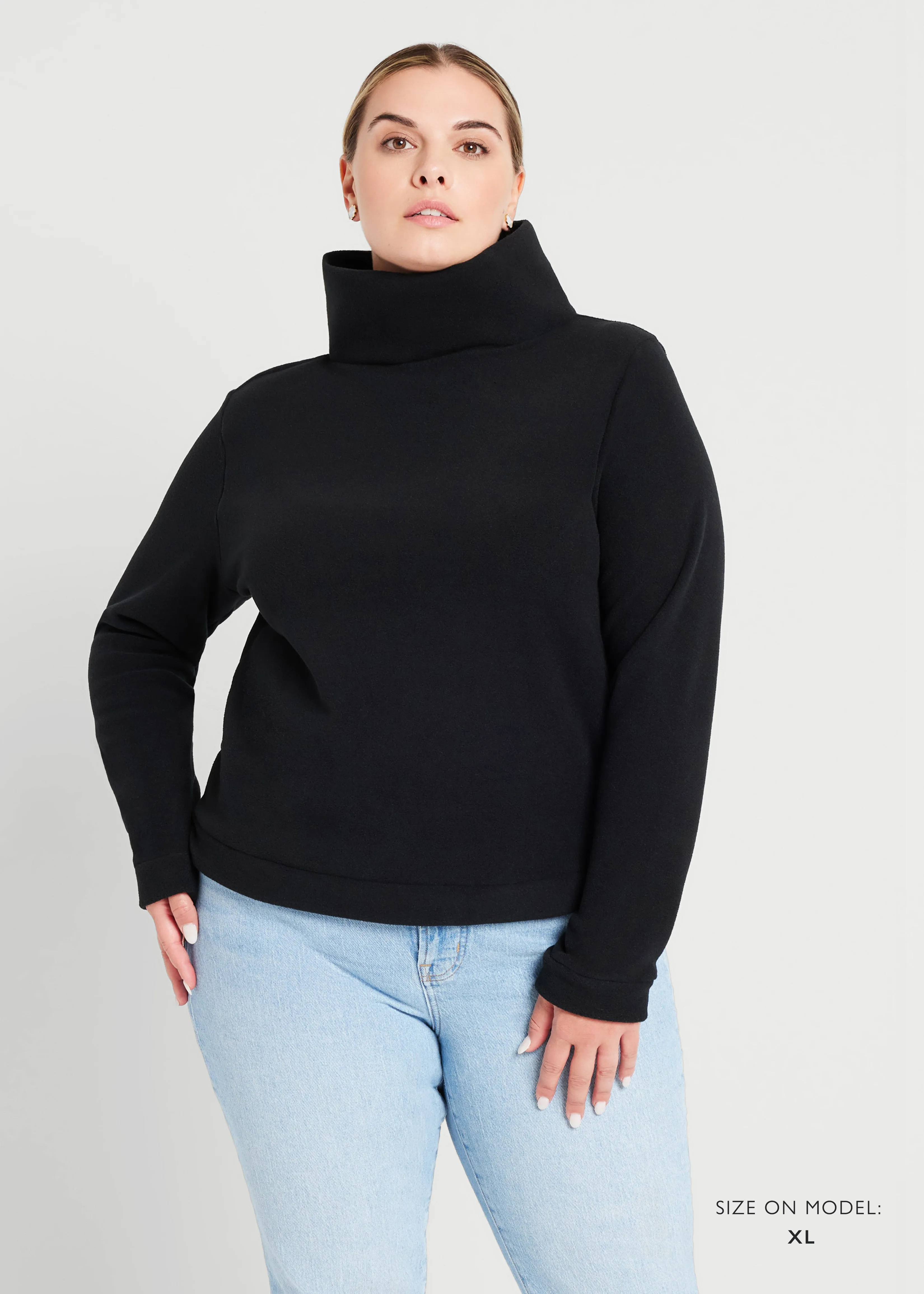 Park Slope Turtleneck in Vello Fleece (Black)