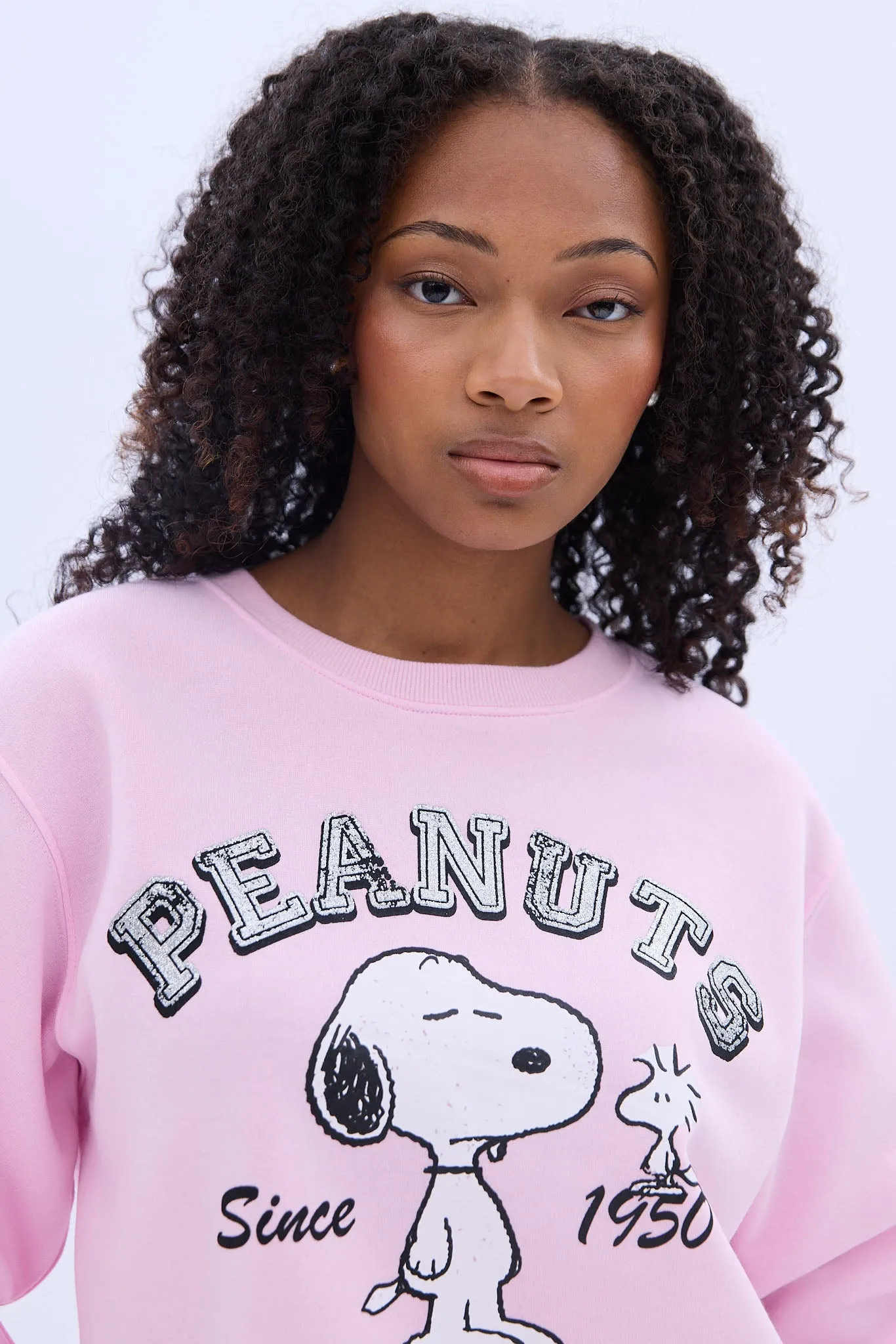 Peanuts Snoopy 1950 Graphic Crew Neck Sweatshirt