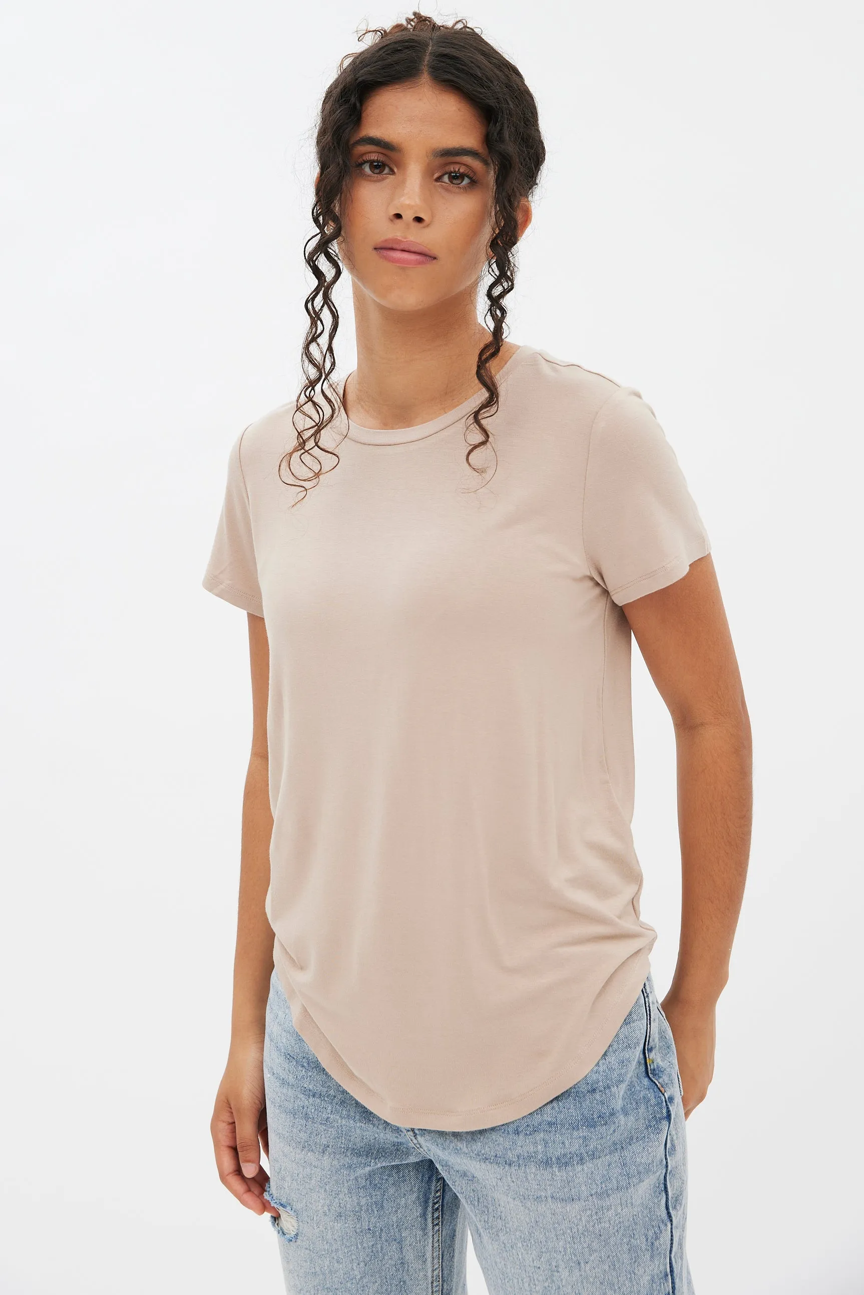 Short Sleeve Crew Neck Relaxed Tee