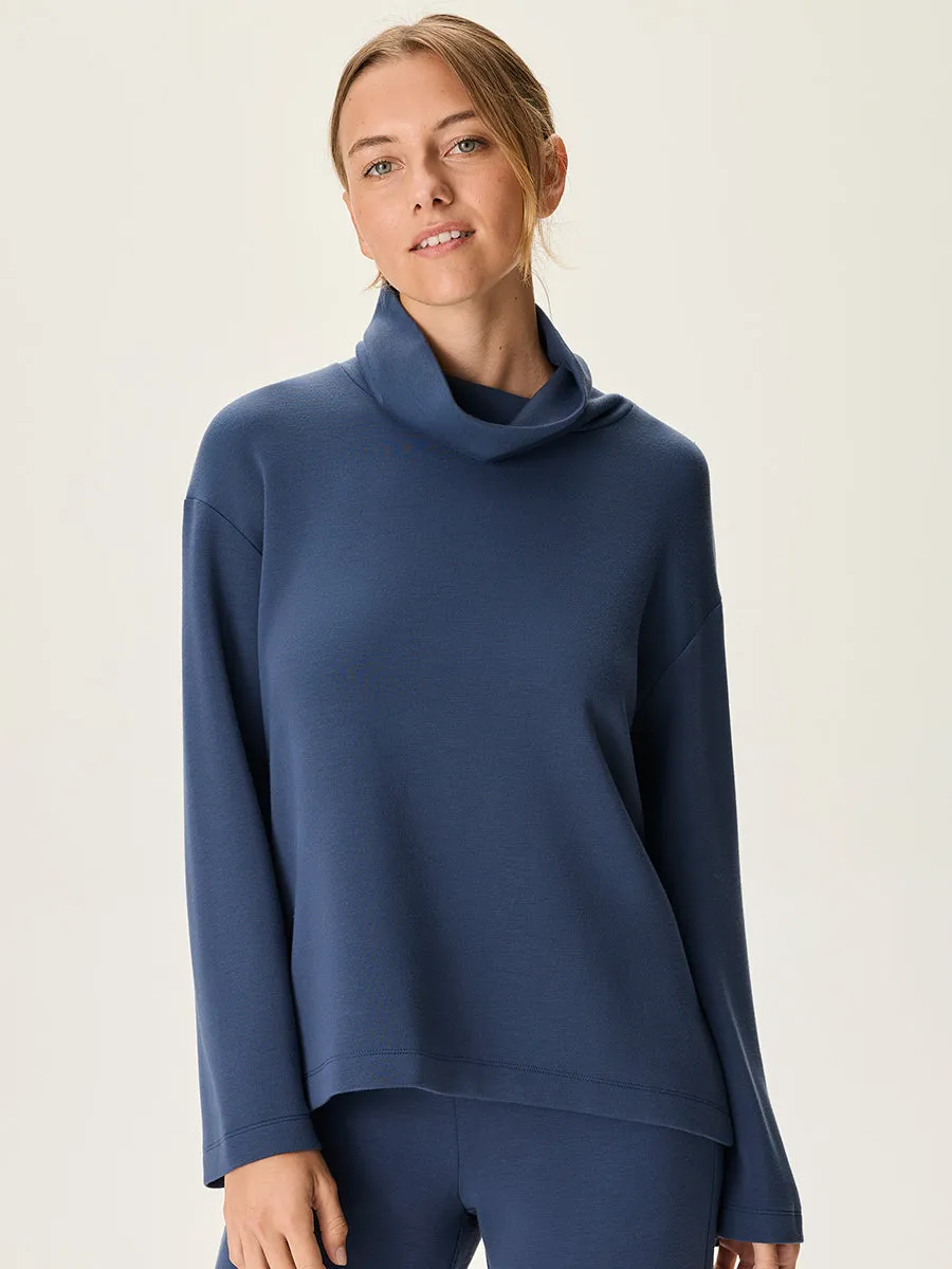 Stratus Funnel Neck