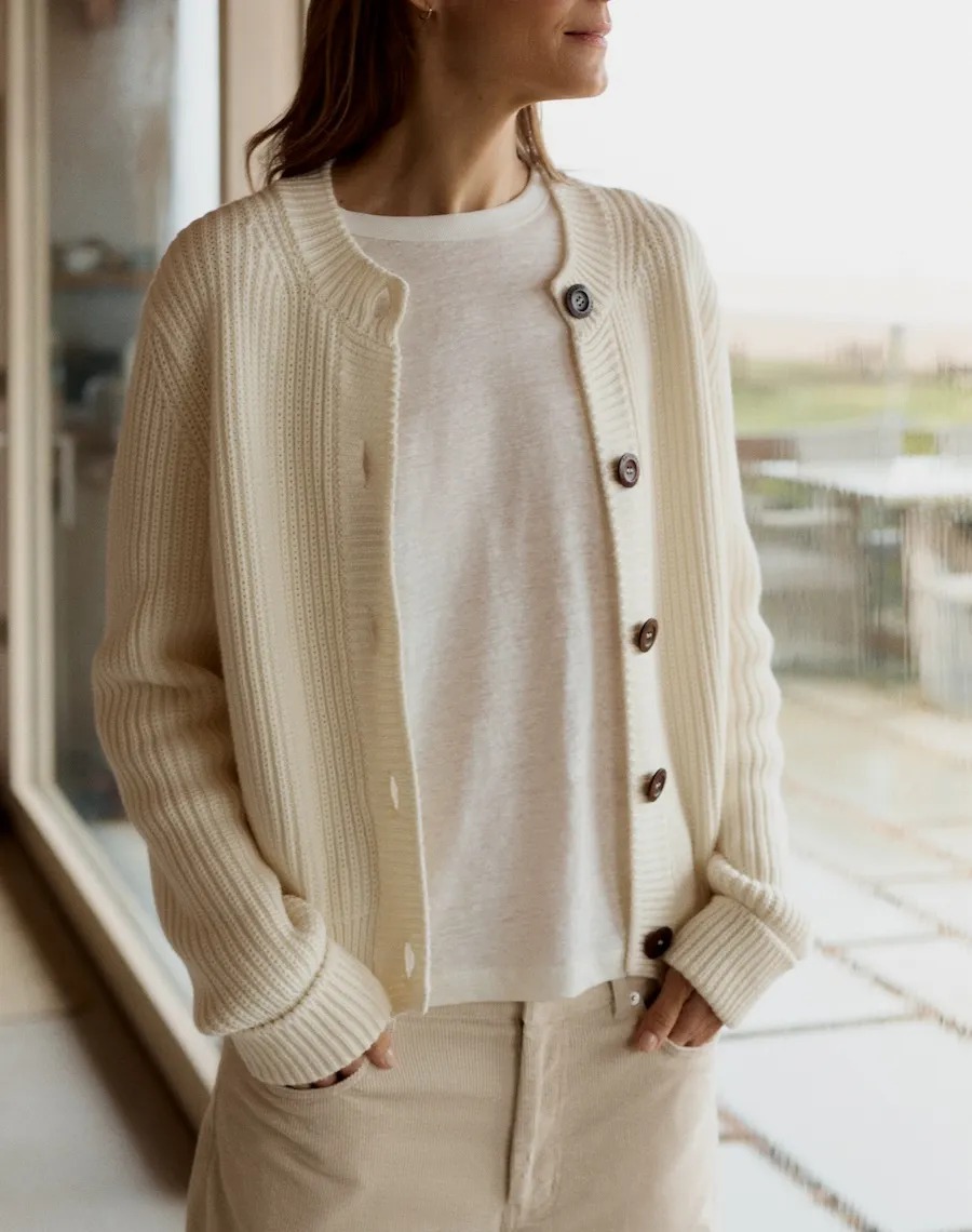 The RIVIERA CARDIGAN 2.0 - Ecru