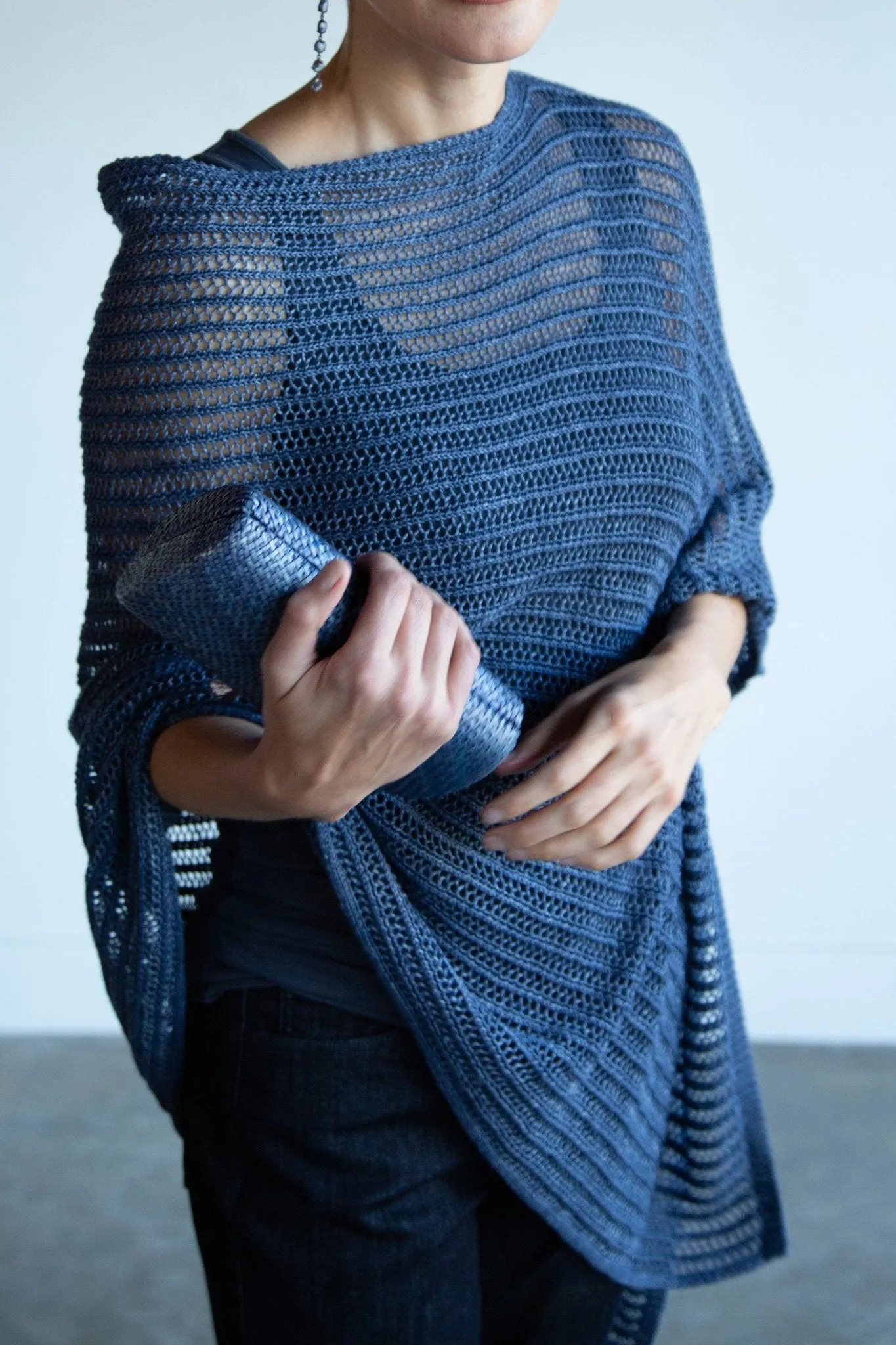 VARA WRAP IN LINEN KNIT