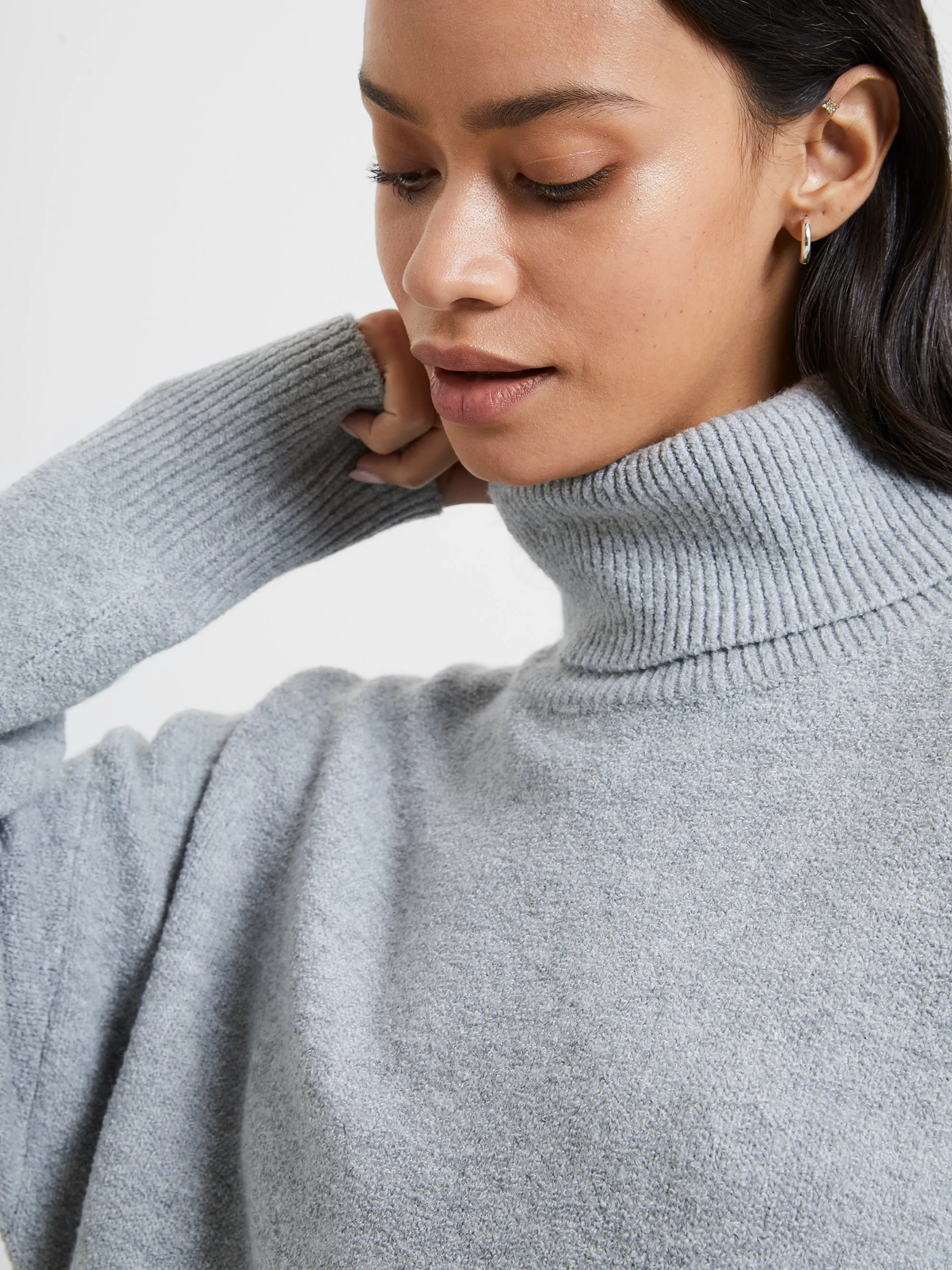 Vhari Turtleneck Sweater